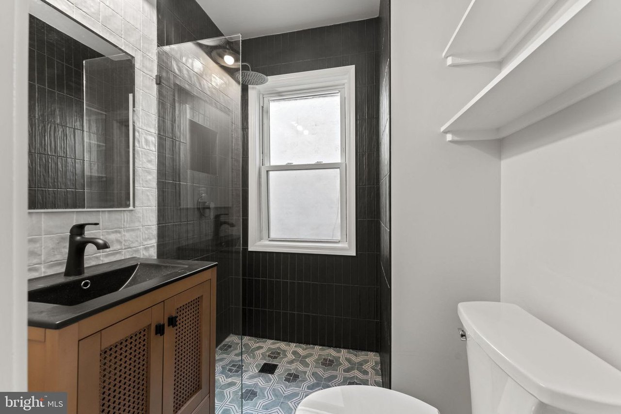 2423 I St NW
