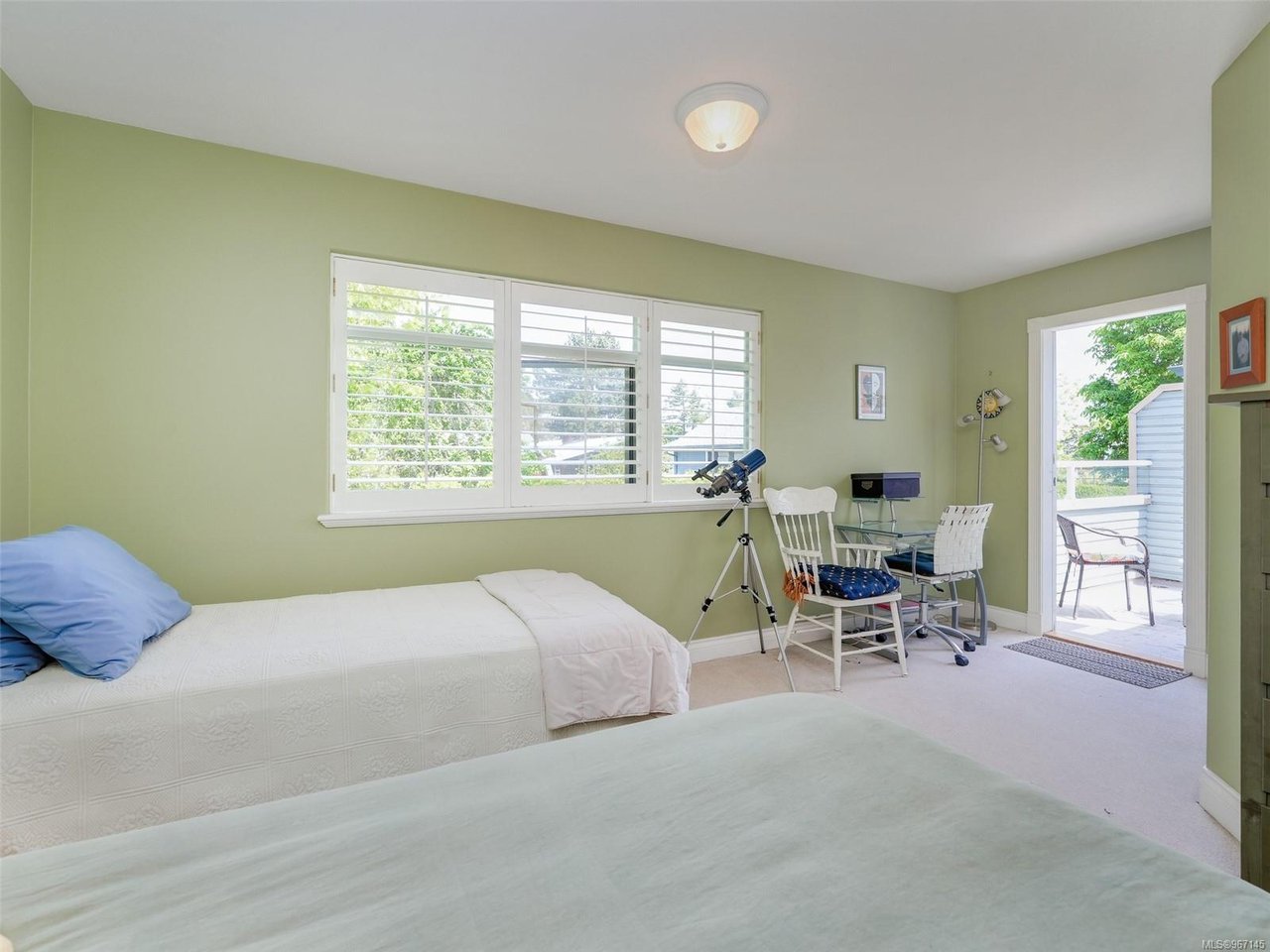 24-5187 Cordova Bay Rd