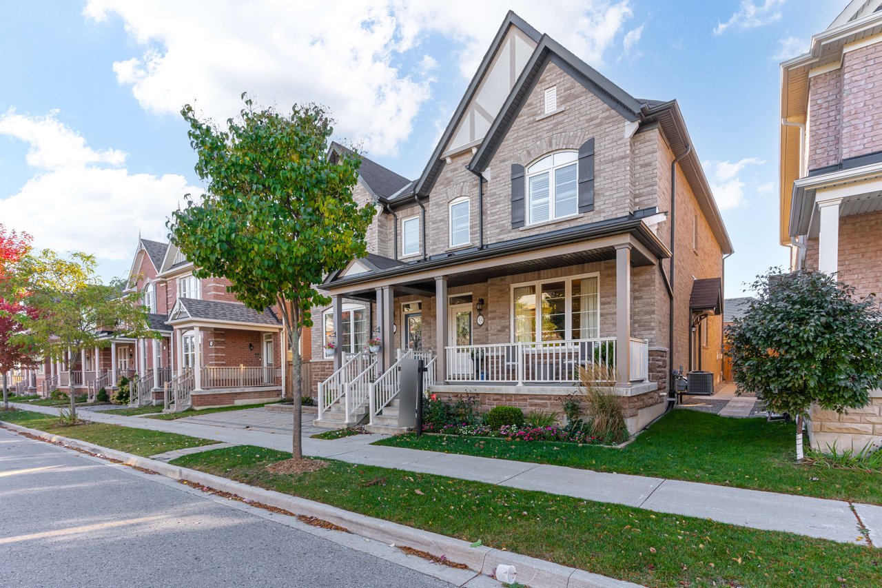 64 Bittersweet St