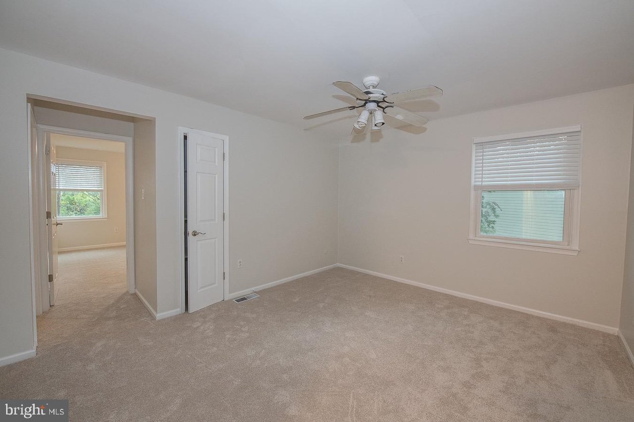 82 Woodbine Way