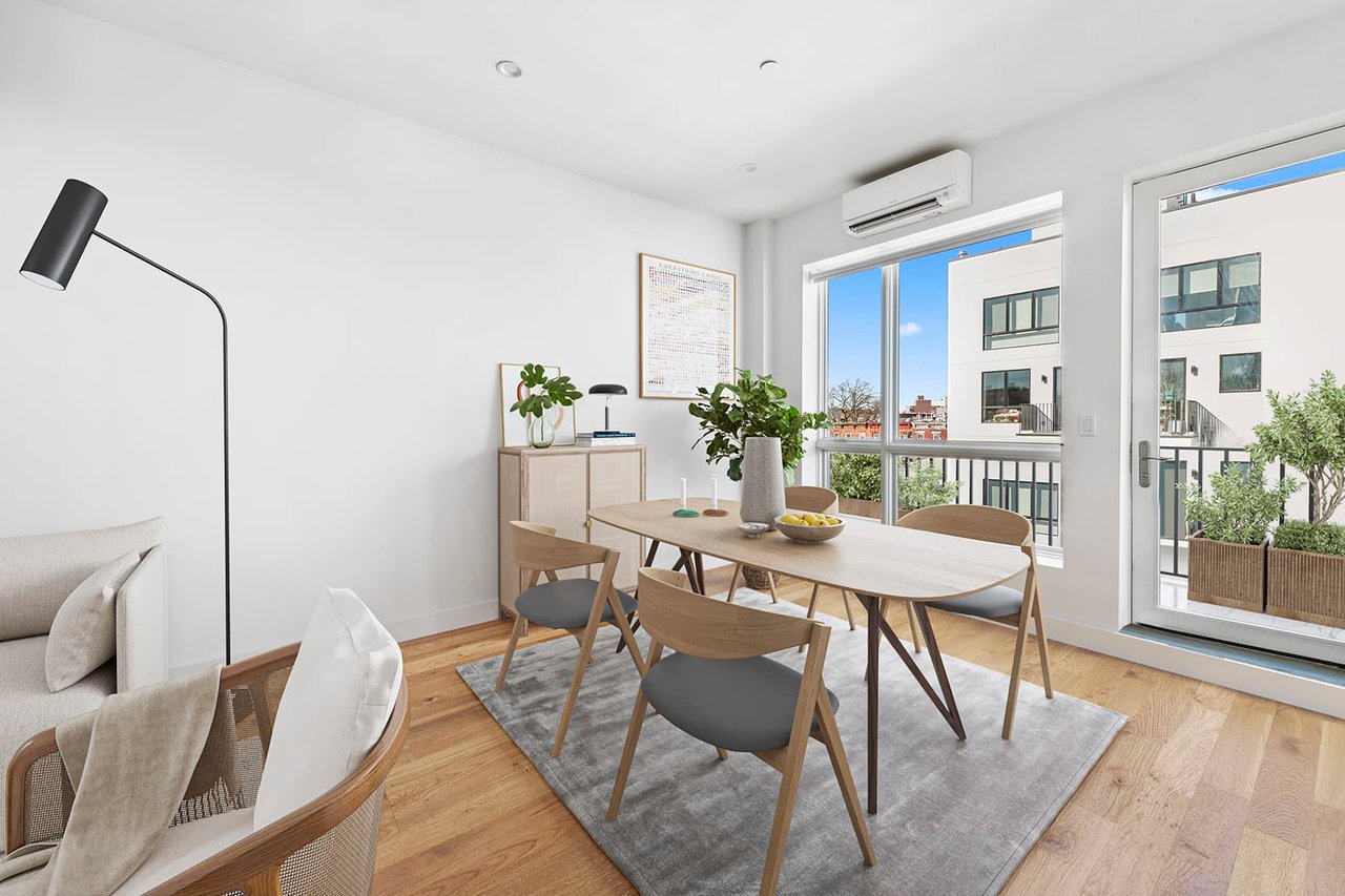 1009 Hancock Street Unit: PH4R