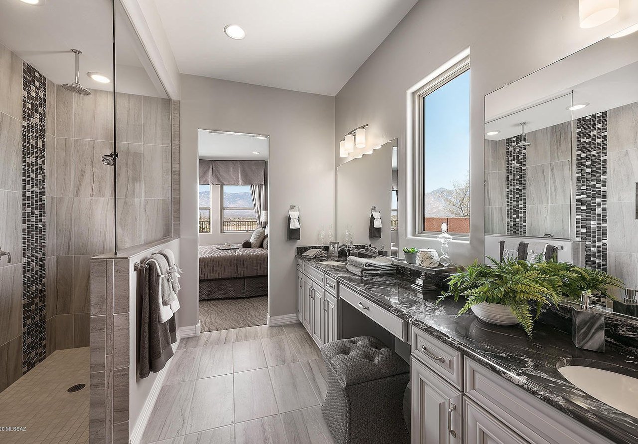 13471 N Mariposa Lily Dr