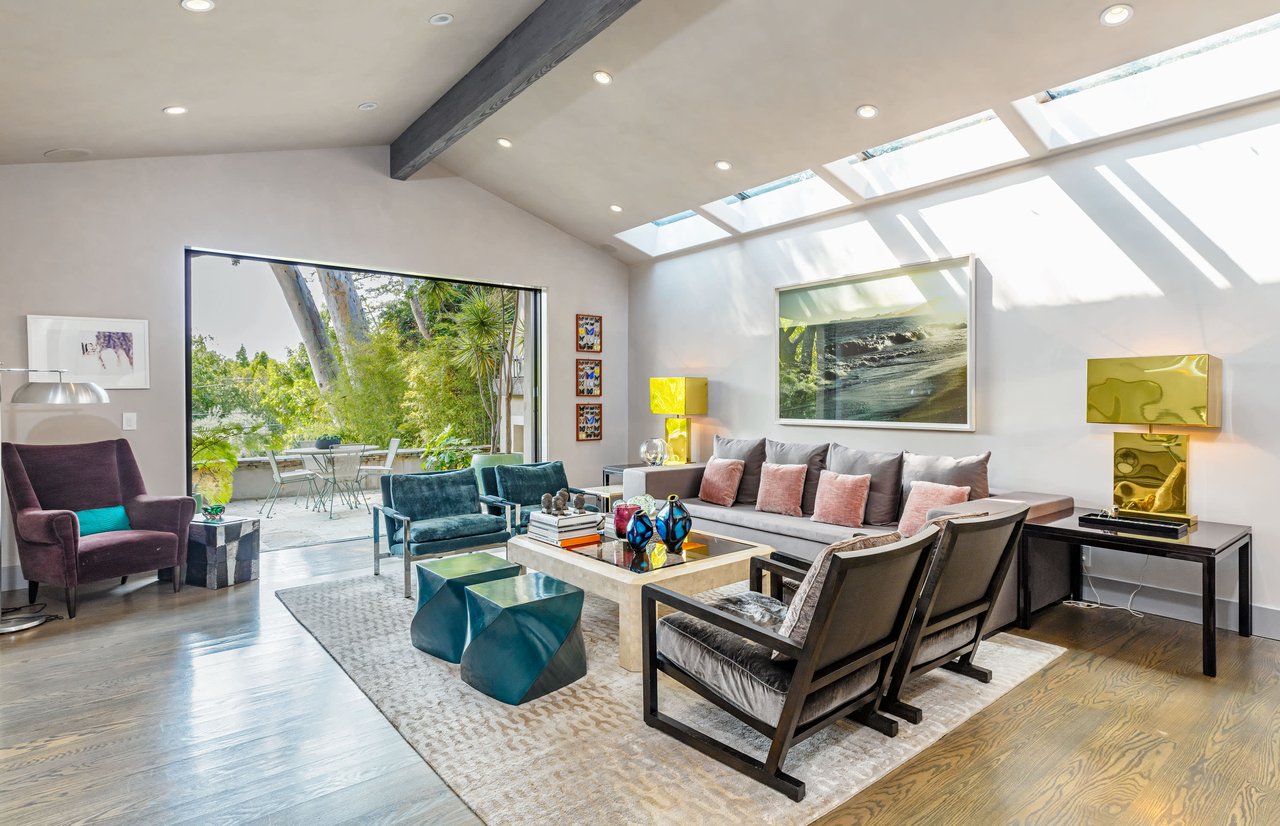 ‘Scream’ Producer Andrew Rona Lists Colorful Bird Streets Nest