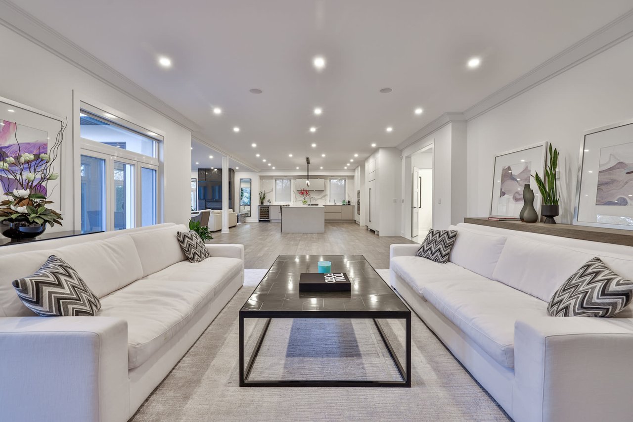 SOLD: Premium Corner Locale