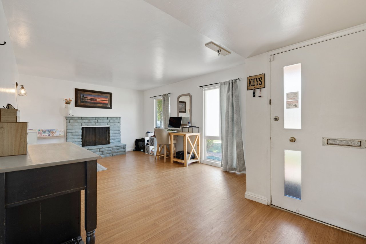 2404 Belvedere Avenue, Bakersfield, CA 93304