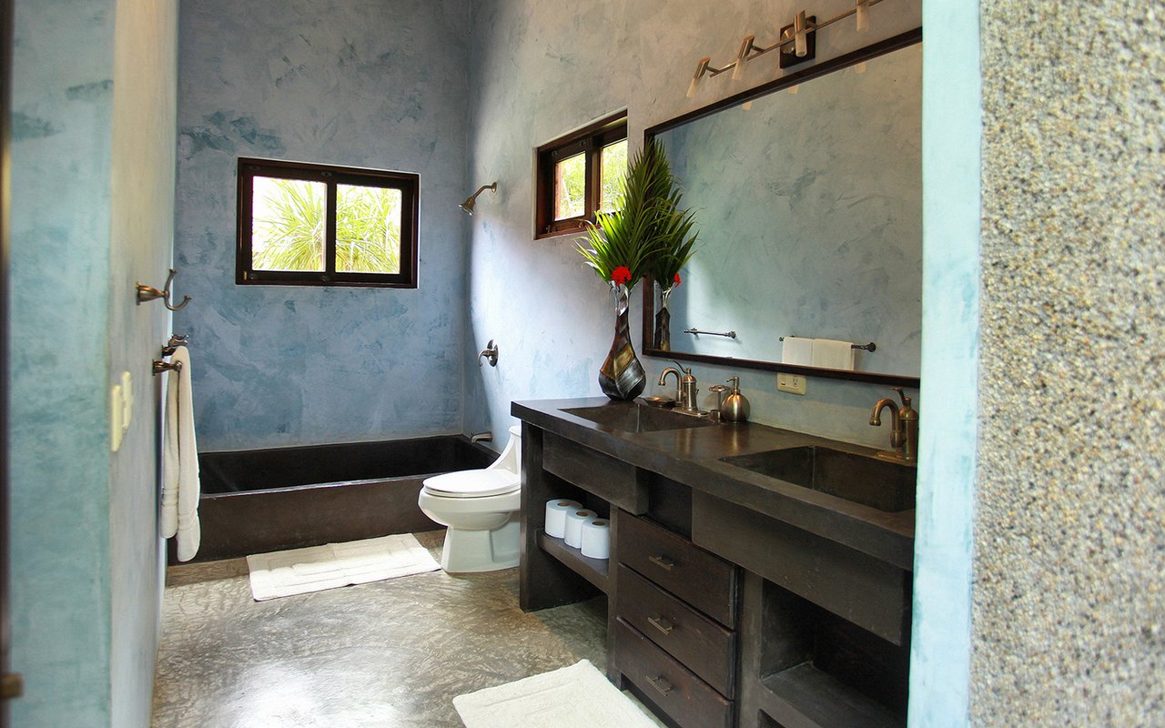 Pool Home Near Surf Break, Santa Teresa, Puntarenas
