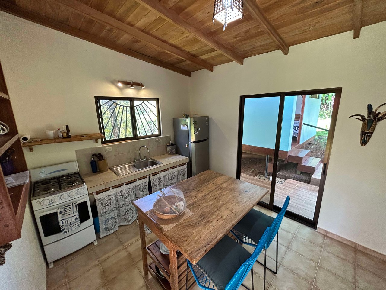 Casa La Luna, Cozy Home in Platanillo on 8 Acres of Land!