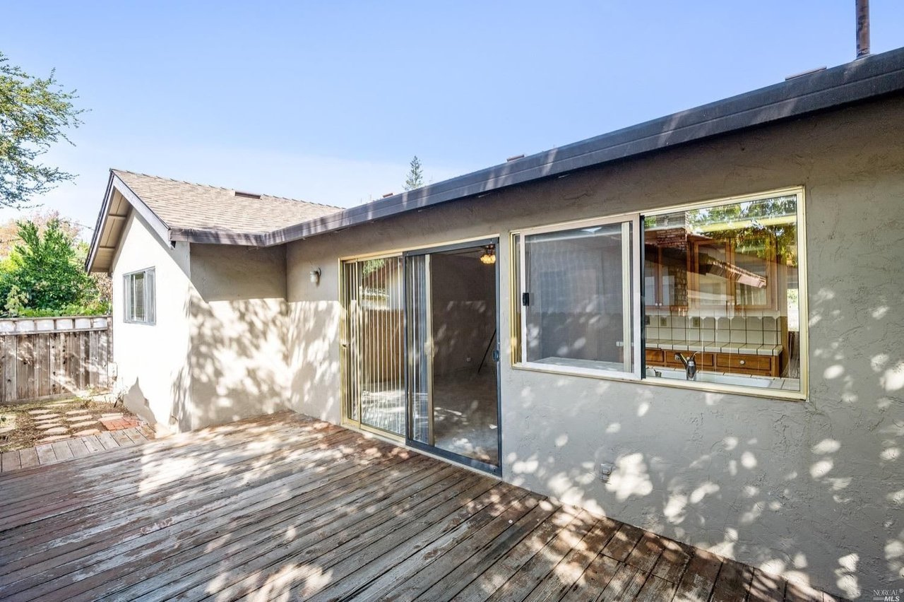 1346 Balsam Dr
