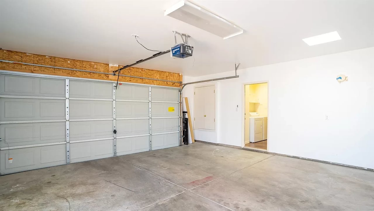 6494 Camino Rojo