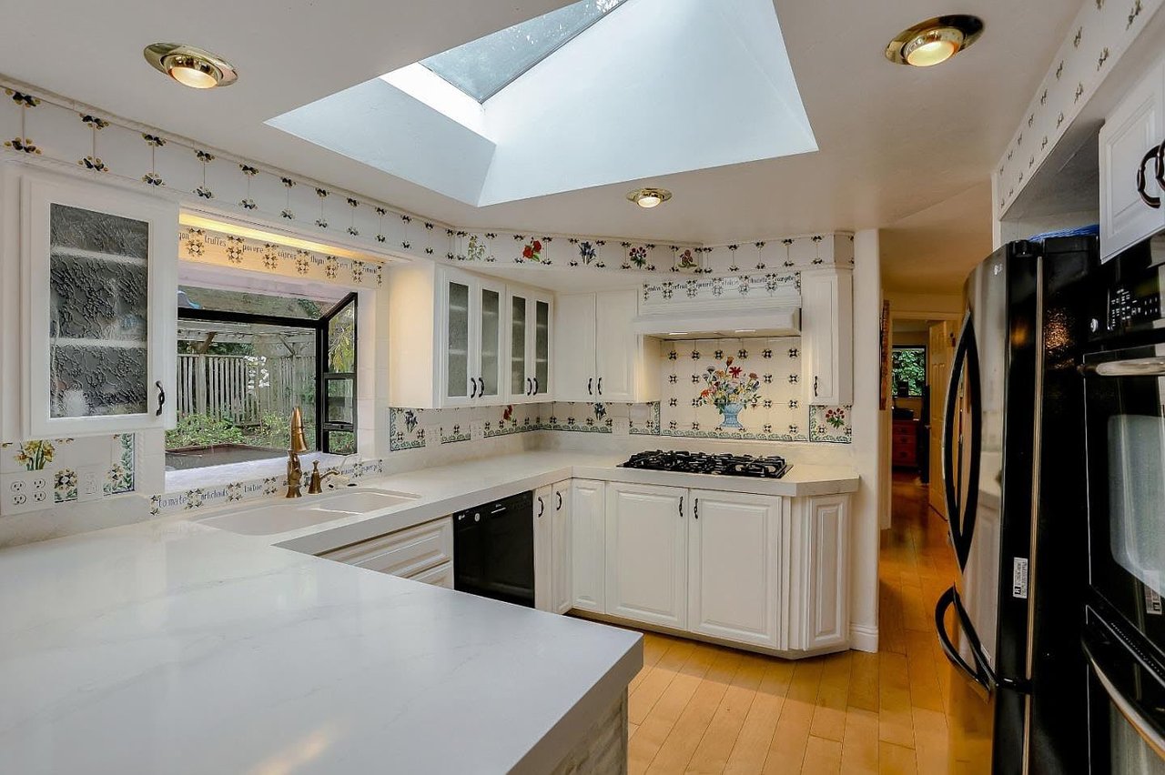 10 Upper Cir