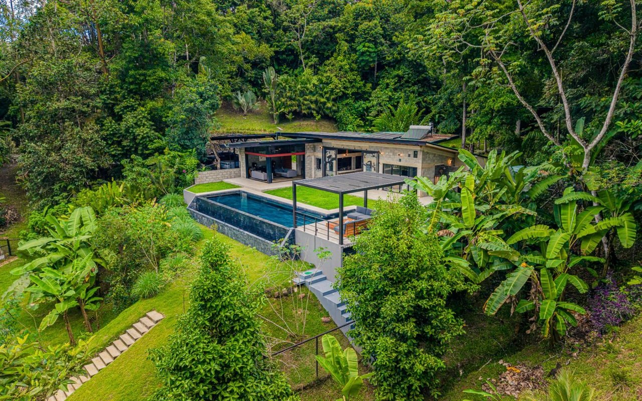 Off-Grid Regenerative Homestead, Perez Zeledon, San Jose