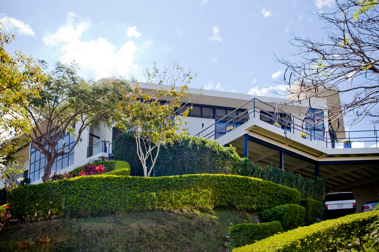 Contemporary View Home, Ciudad Colon, San Jose