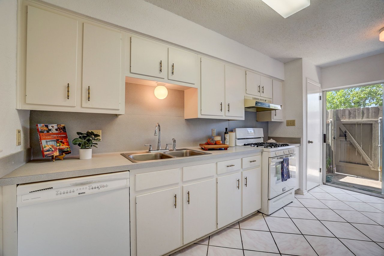 2425 Ashdale Dr #24, Austin, Texas 78757