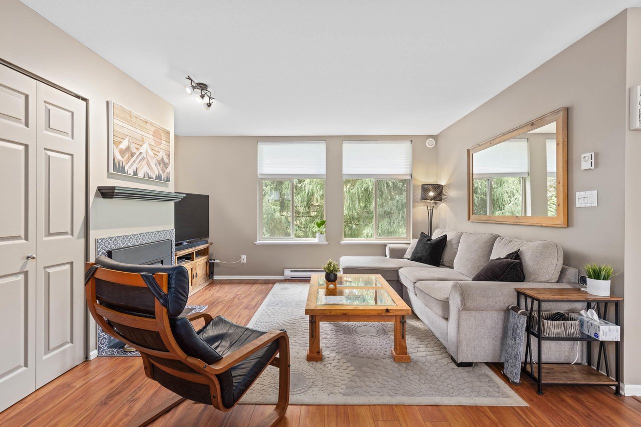12-7381 Laurel St