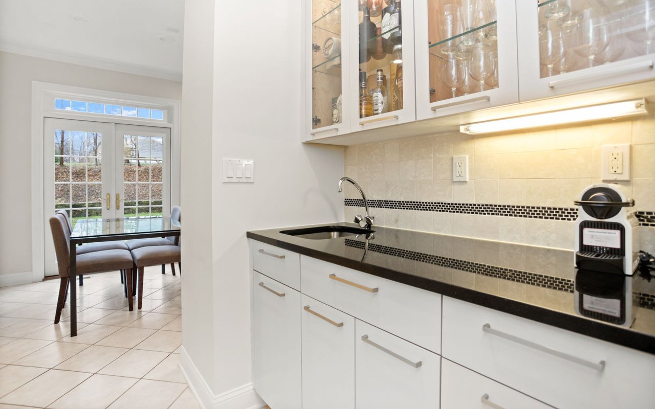 15 Ridge Dr