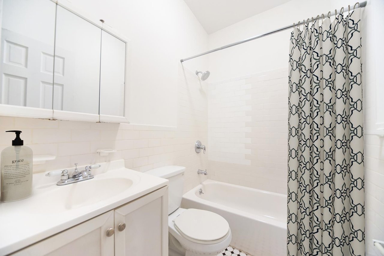 31 Saint Marks Place, Apt 1