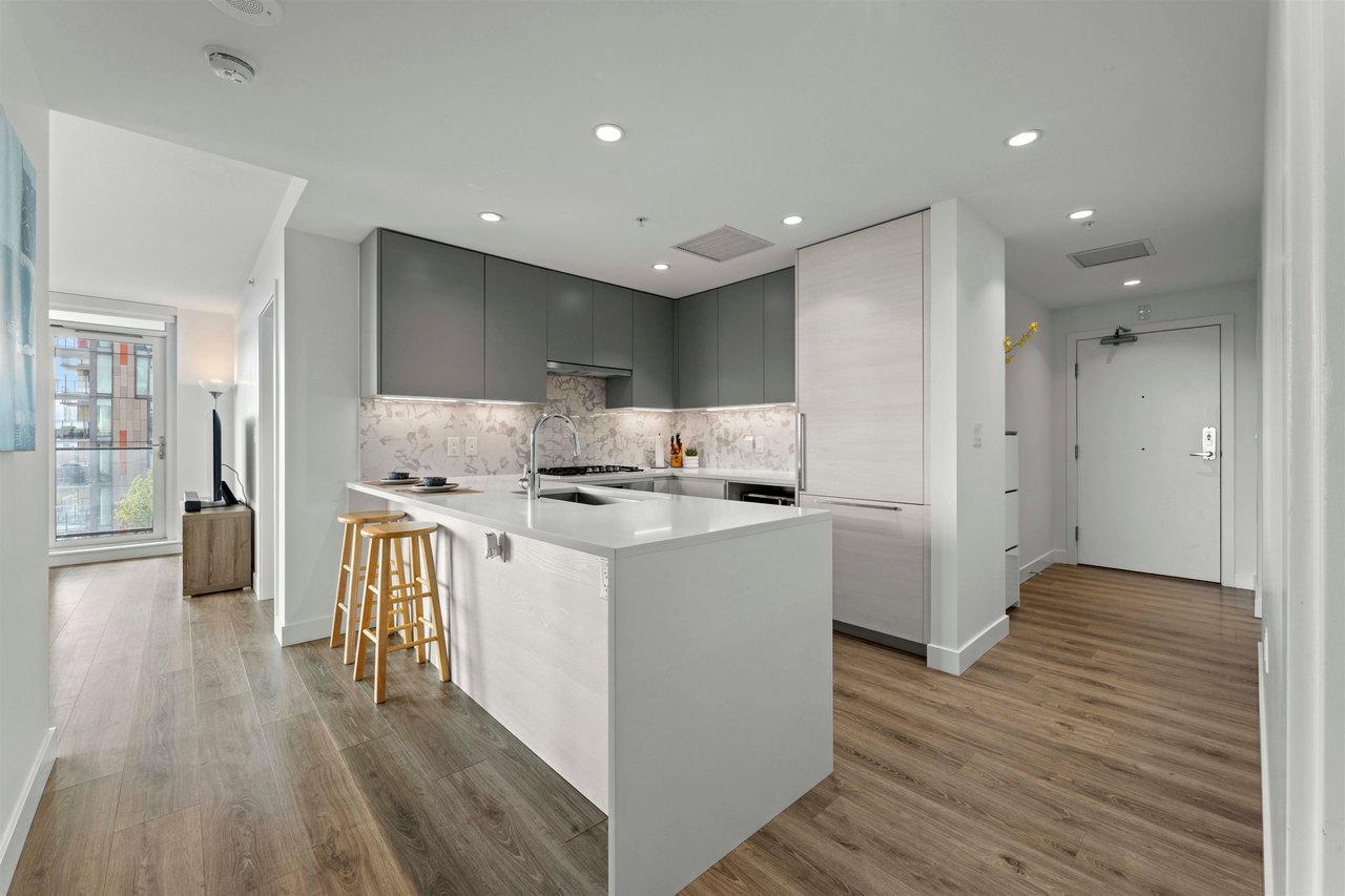 807-8181 Chester St