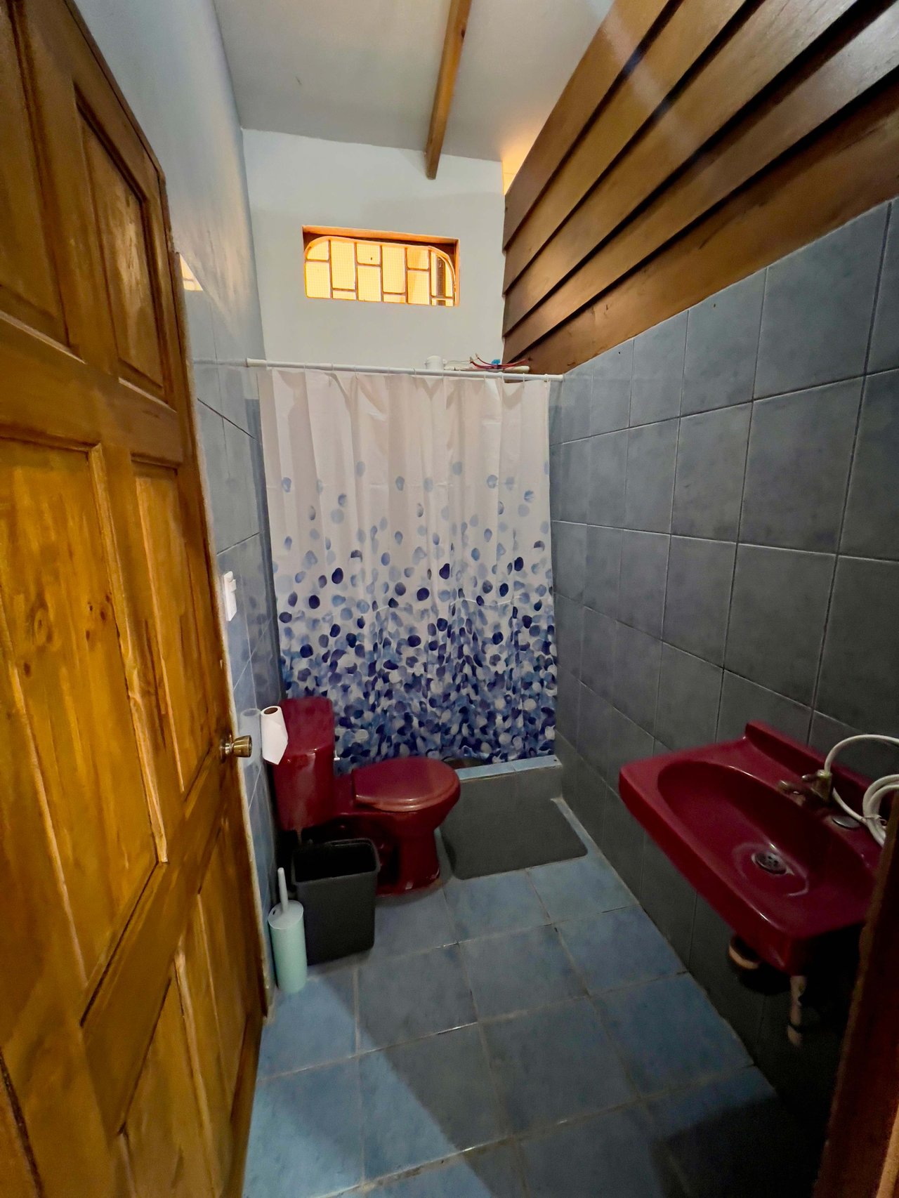 Affordable Wooden Cabañita, 2 bed, 1 bath. 