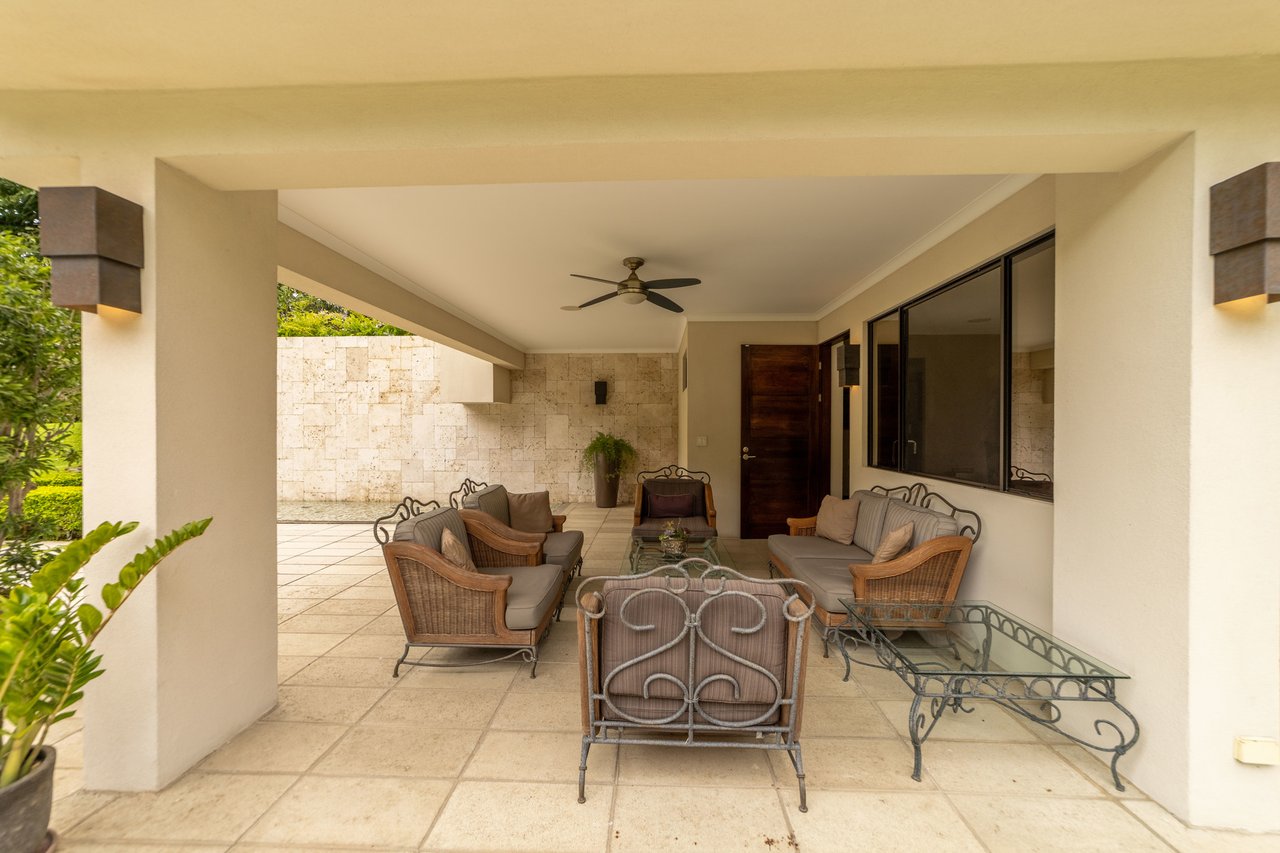 City Family Home, Escazu, San Jose