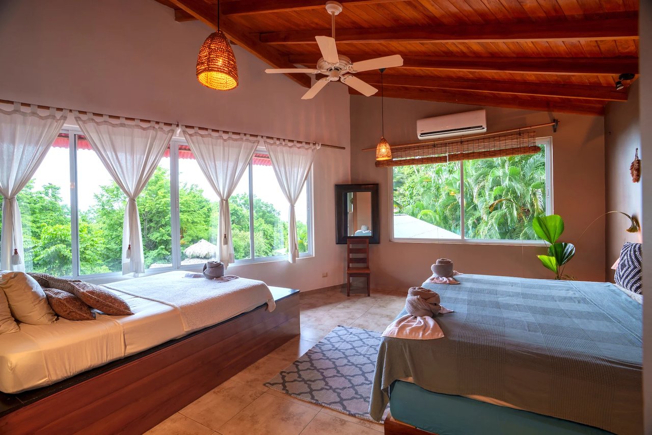 Balinese Vacation Rental Estate, Santa Teresa, Puntarenas