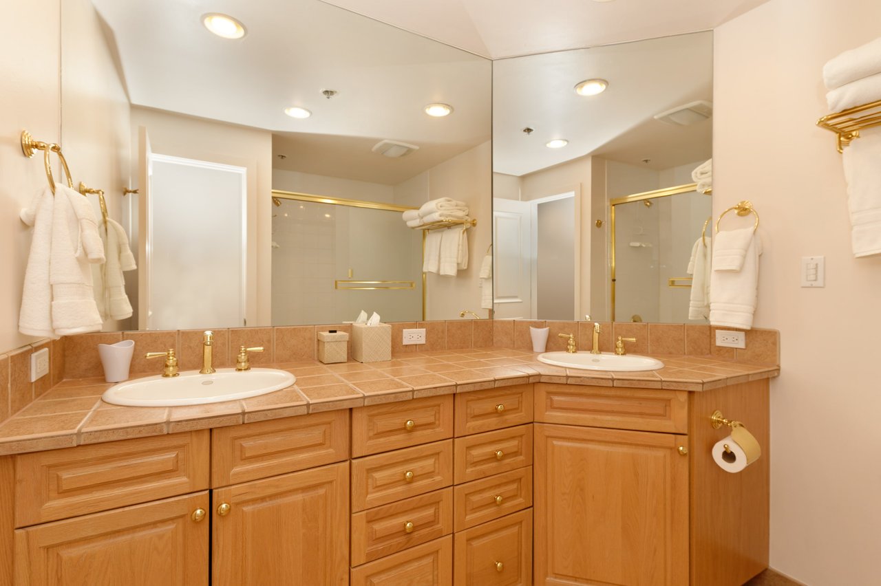 900 E Durant Street Unit: B-105