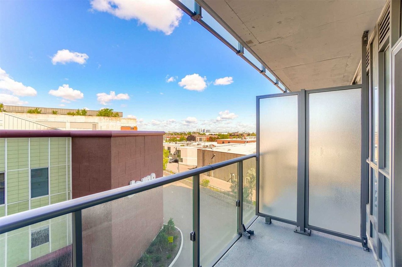 10 De Boers Dr Unit: 502