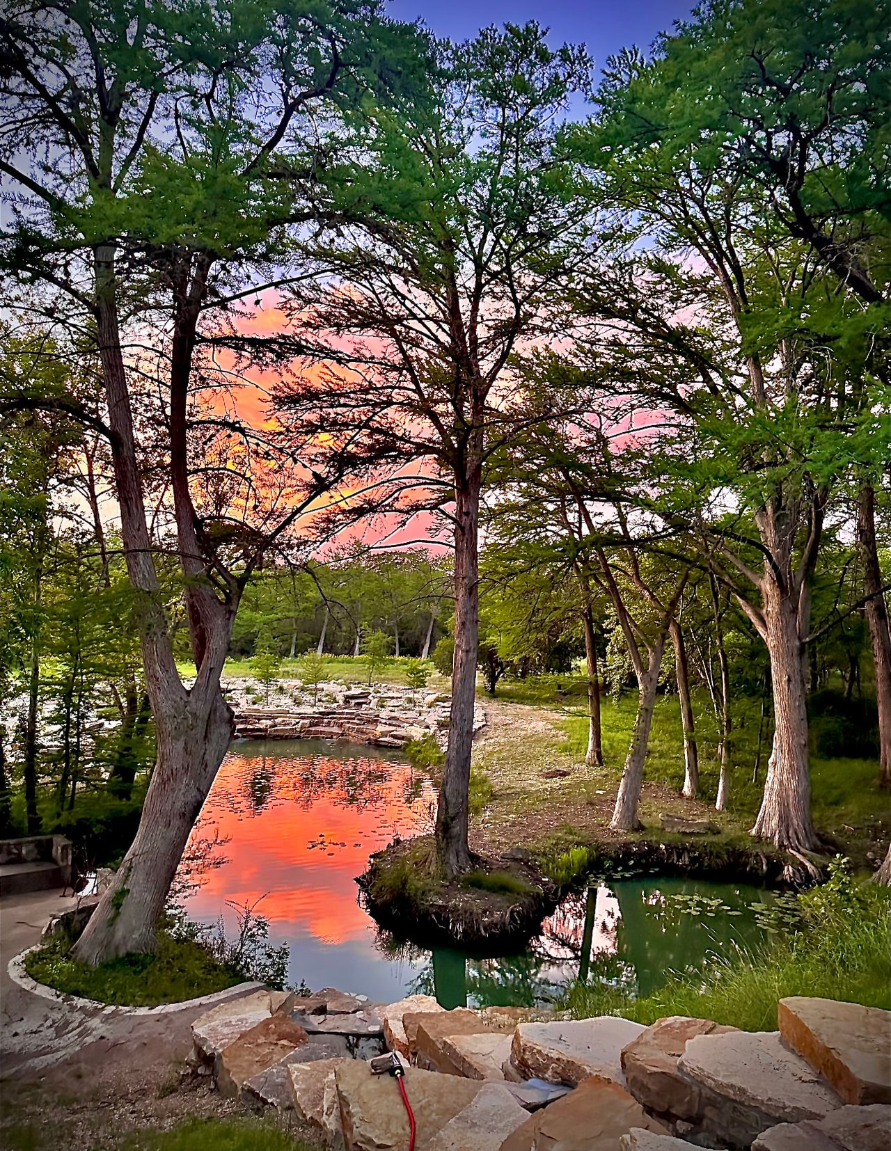 Hunt Waterfall River House