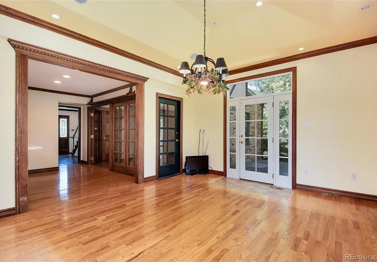 8 Meadowview Lane