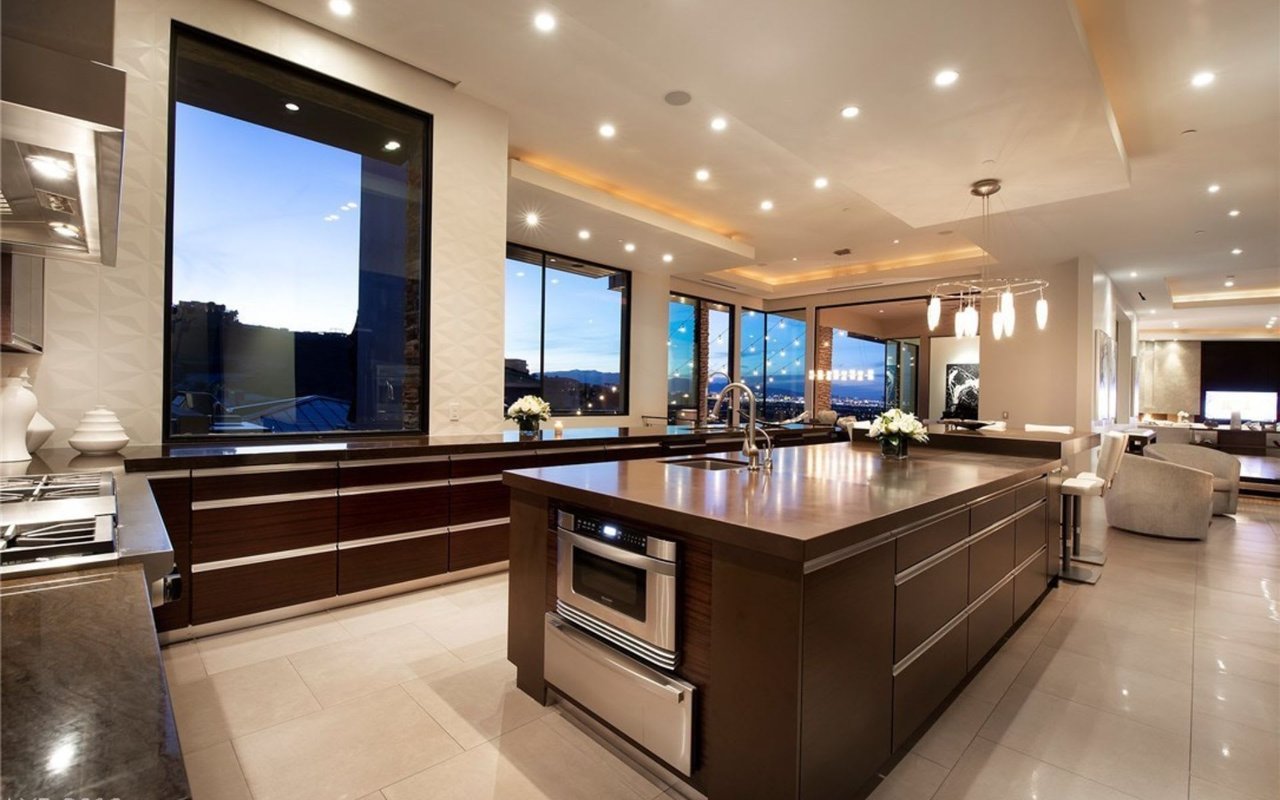 5 Things to Love About 591 Lairmont Place