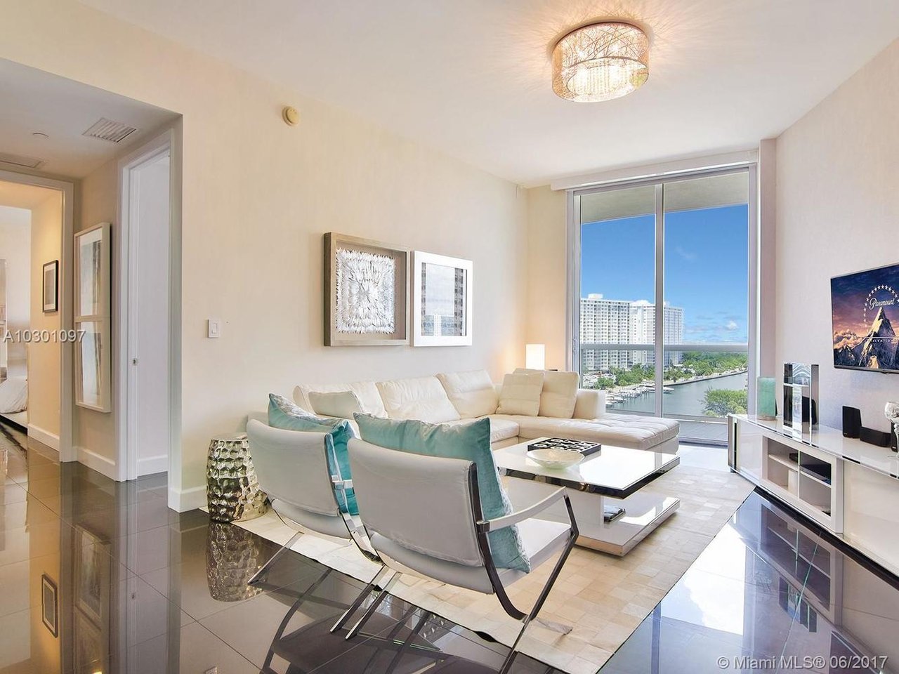 15901 Collins Ave, #805
