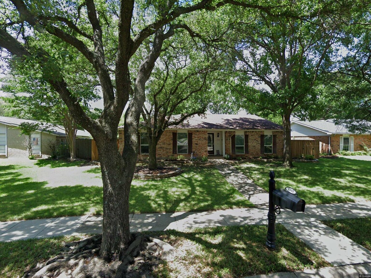 1305 Goodwin Dr