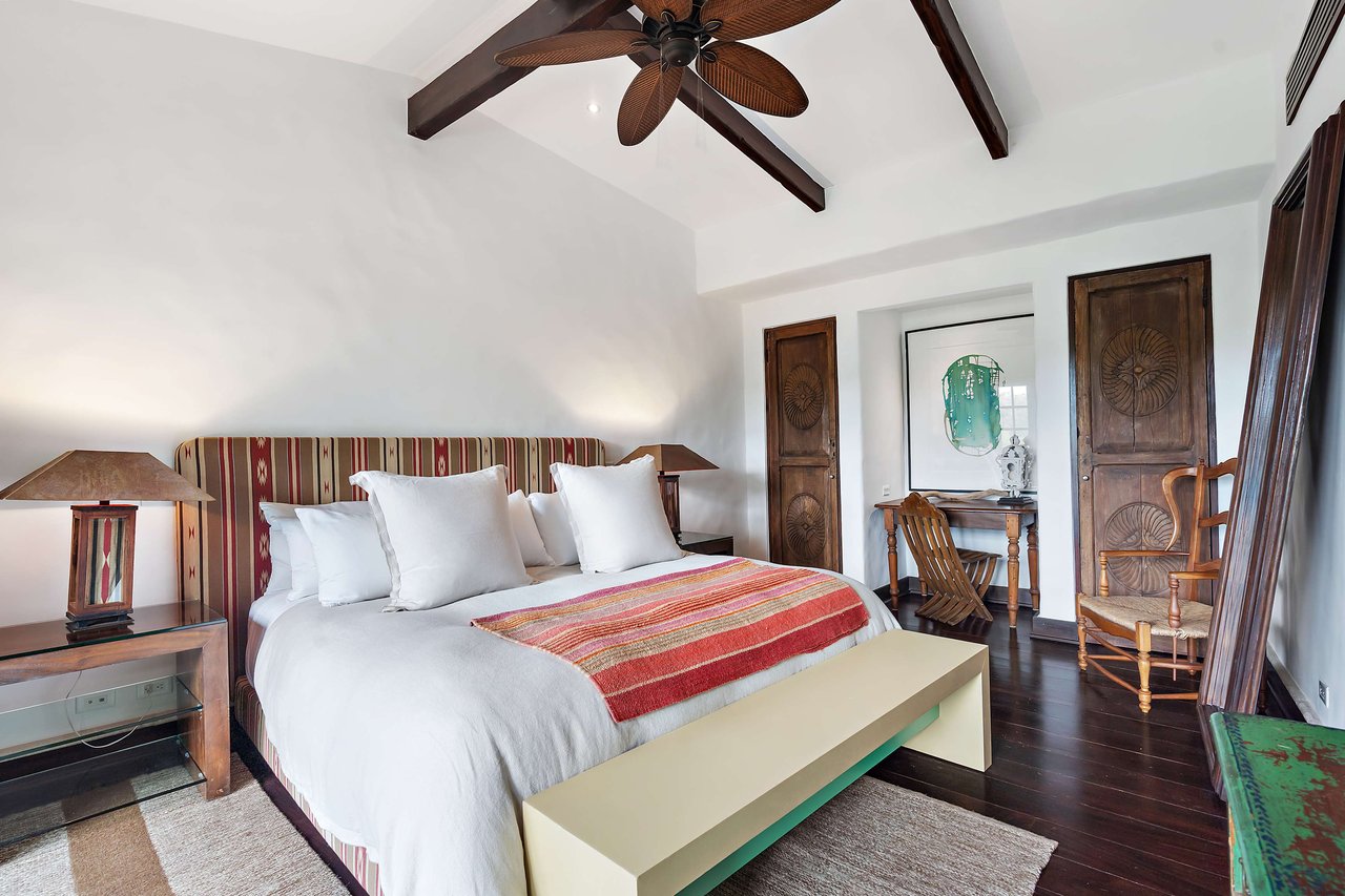27 Cartagena | Unique Luxury Beachfront Home