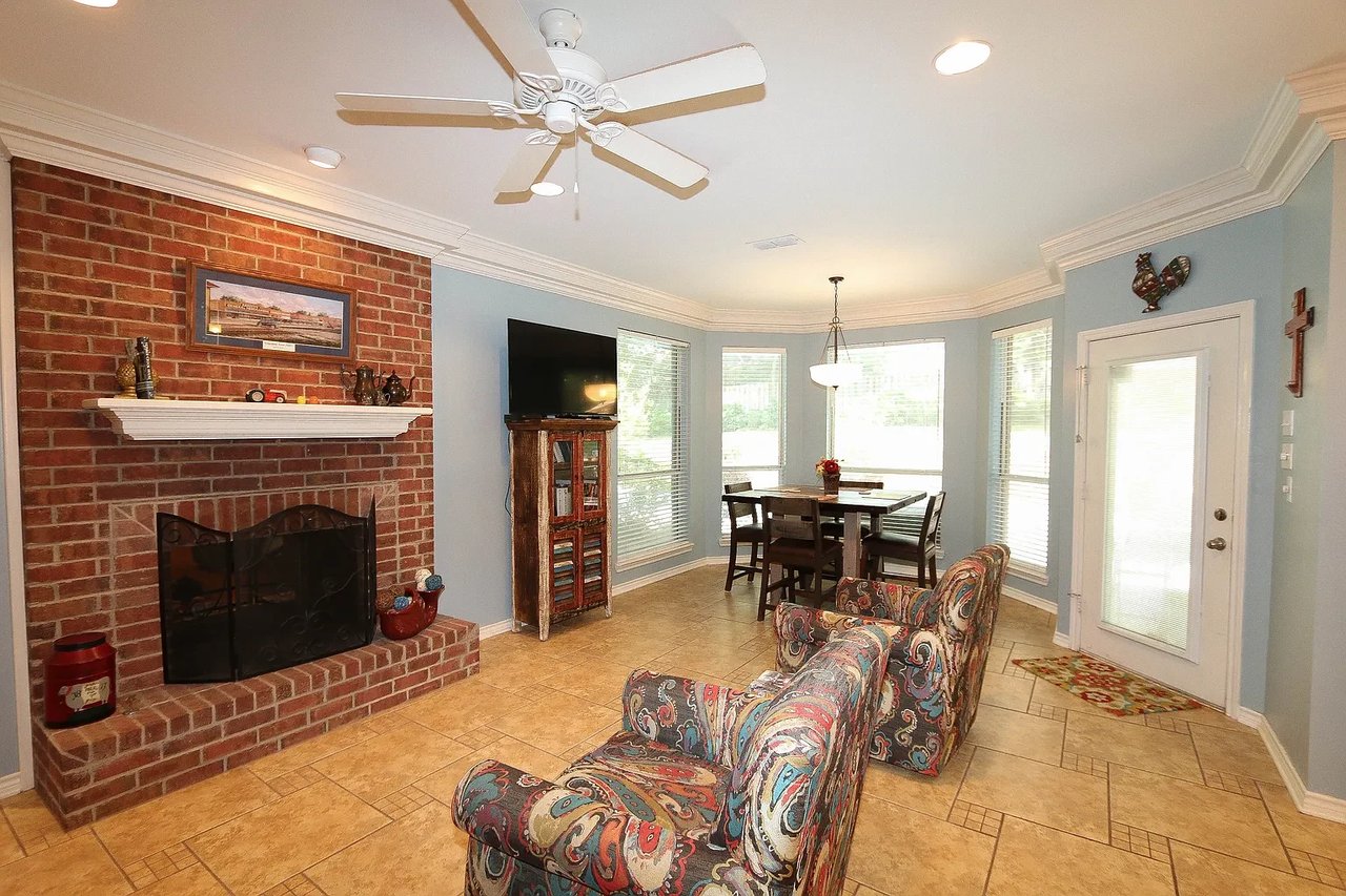 3626 River Oaks Ct
