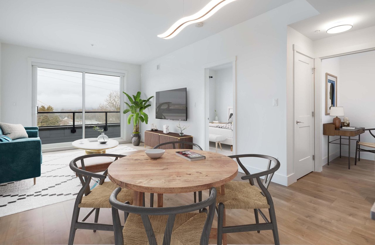 402-4477 Hastings St