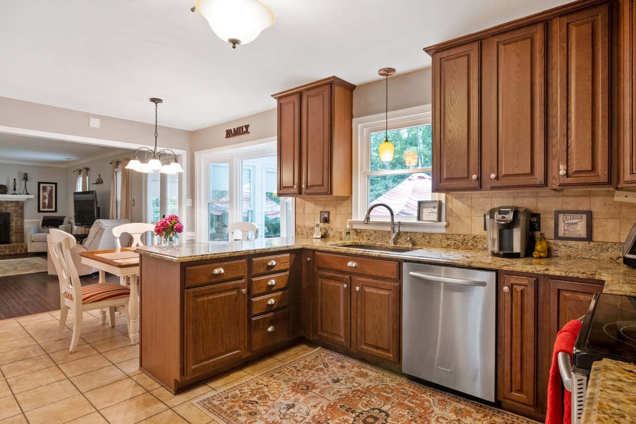 13004 Watch Point West