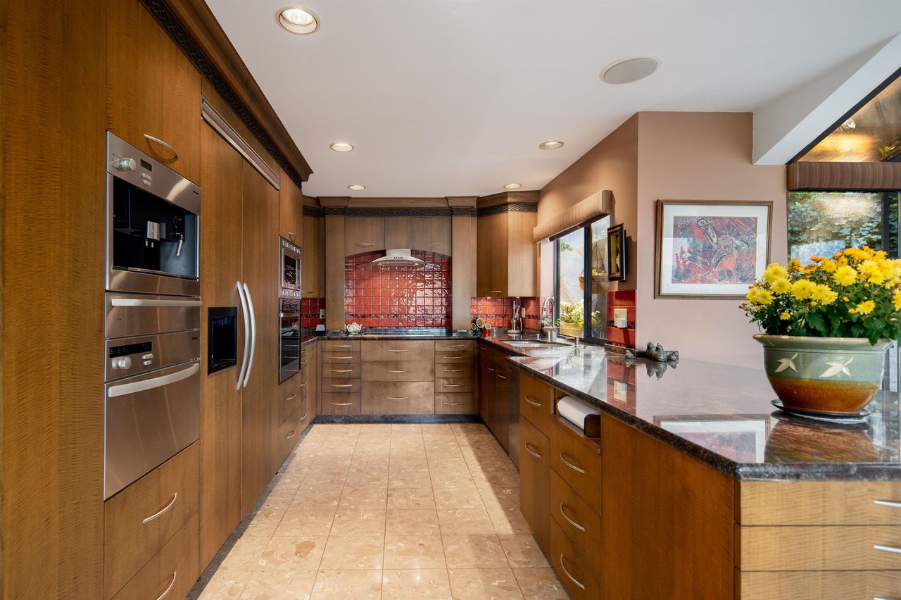 5270 Aspen Cres