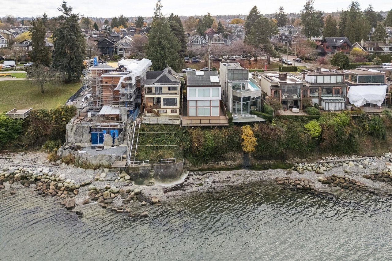 3243 Point Grey Rd