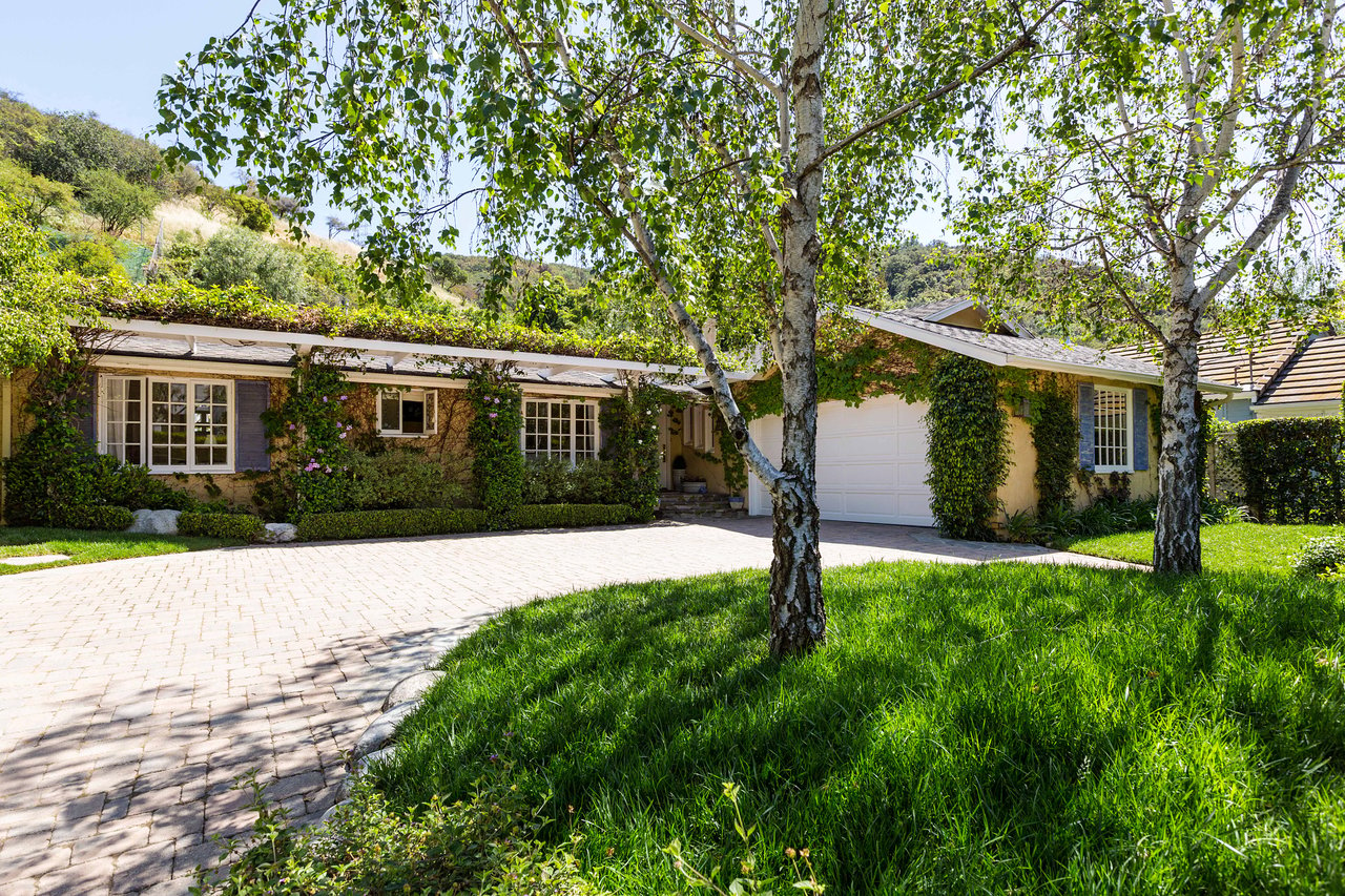 Prettiest House in the Canyon