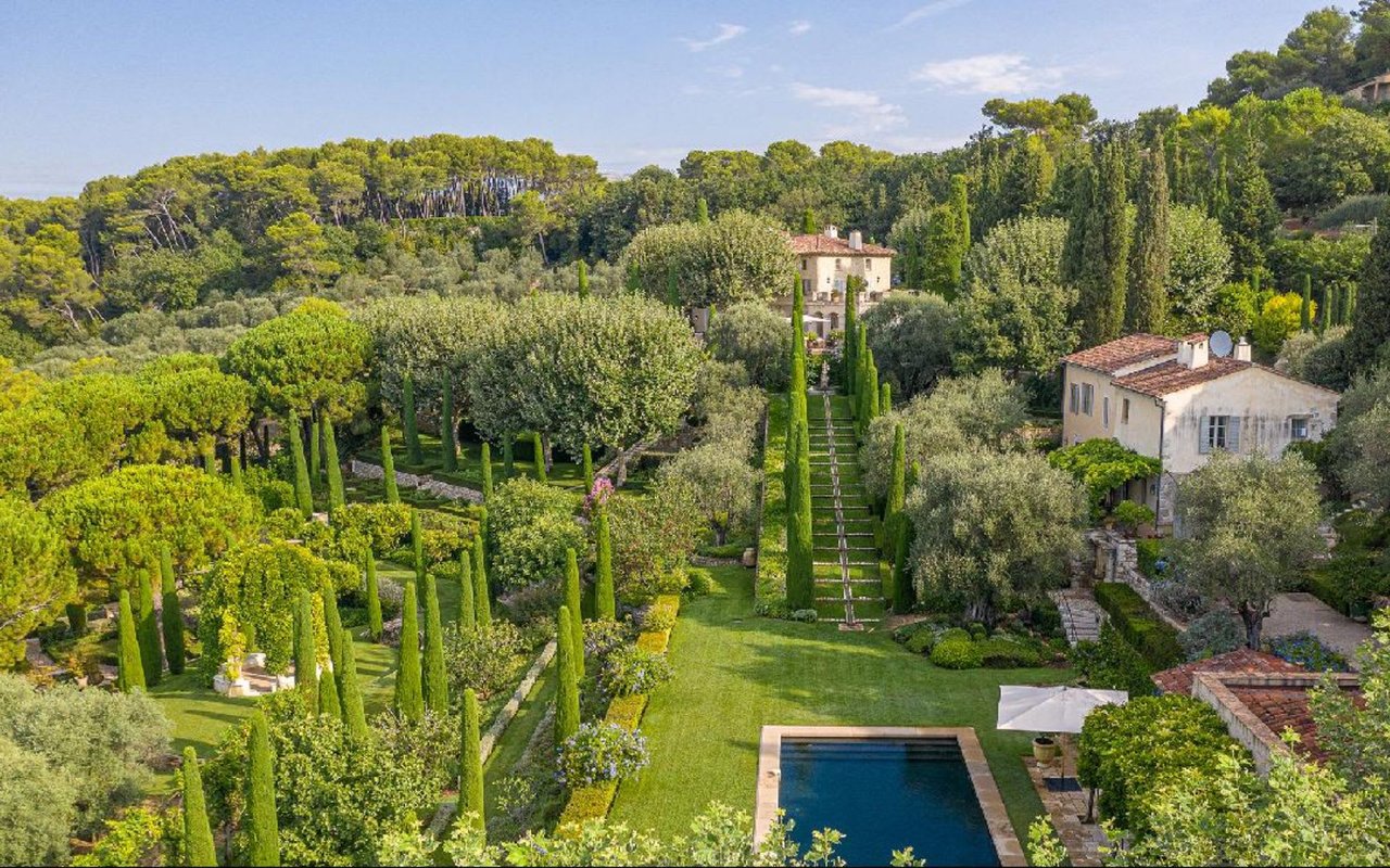 Five of the World's Best homes for Sale with Gardens