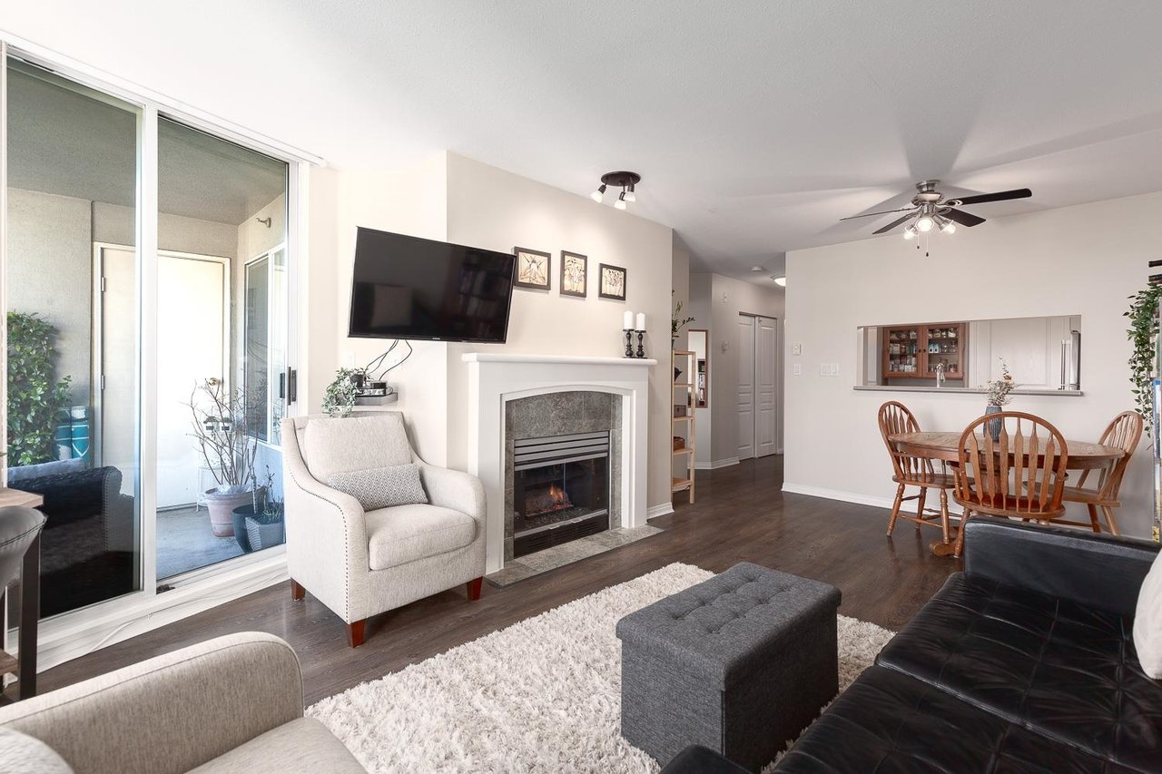 408-8460 Jellicoe St