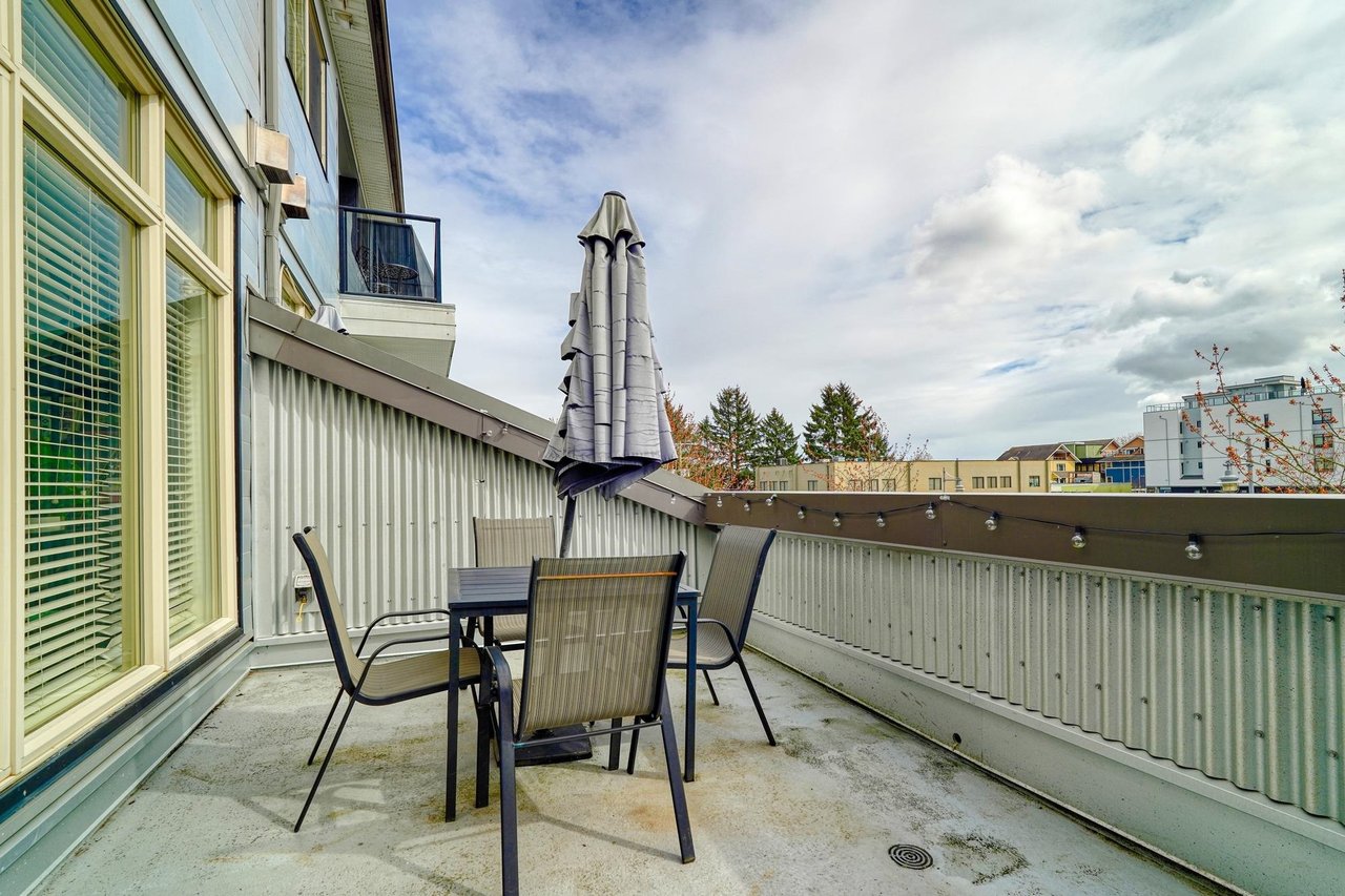 210-6111 London Rd