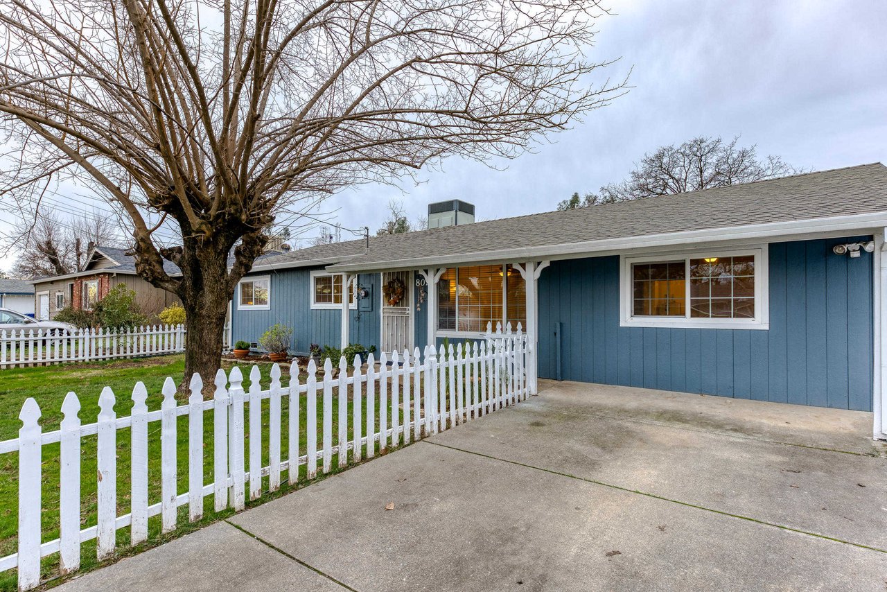 802 Ridge Rd