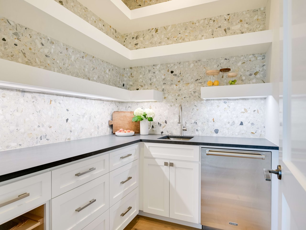 Alluring Amarra Masterpiece