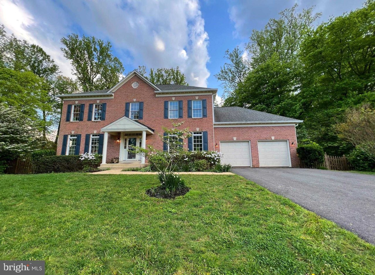 1105 TROWBRIDGE LANE SW
