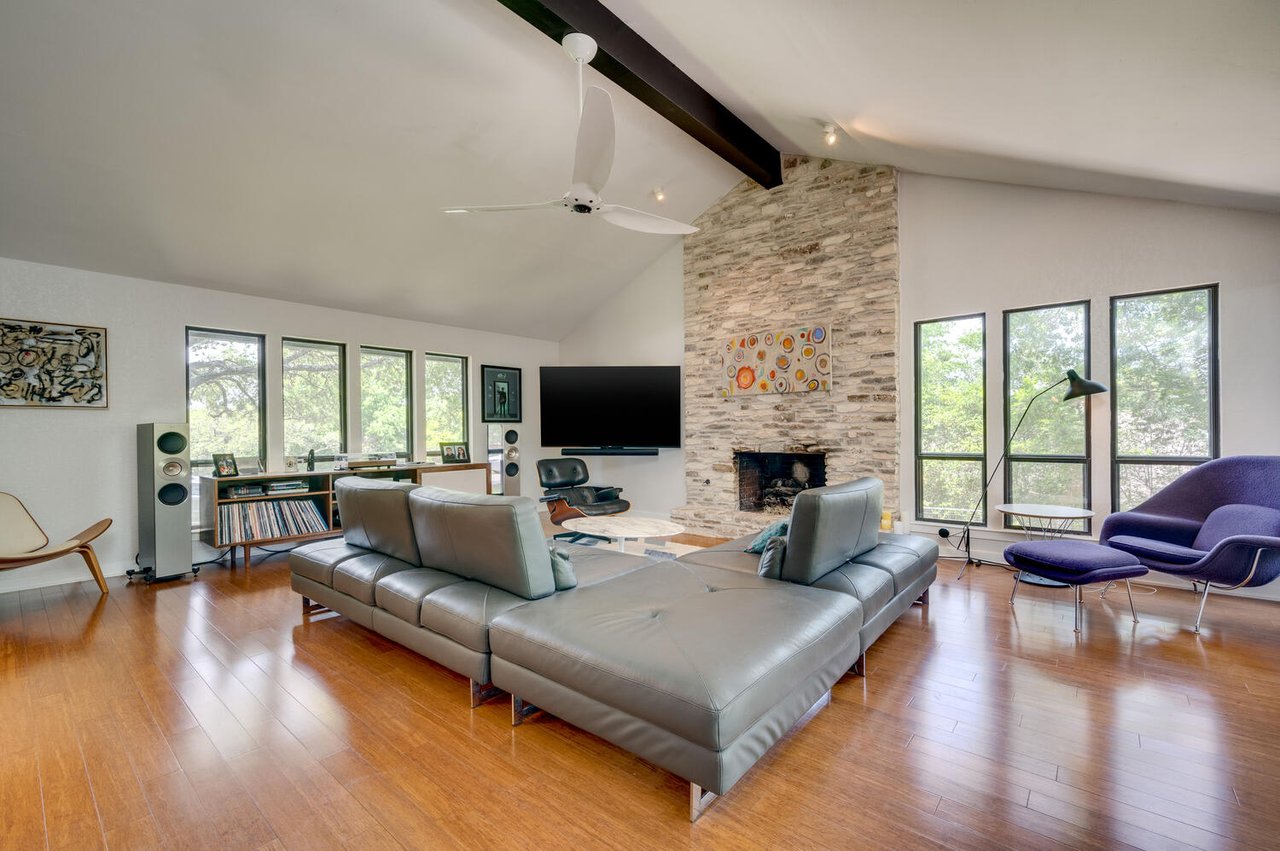 1905 Overland Hills Cir
