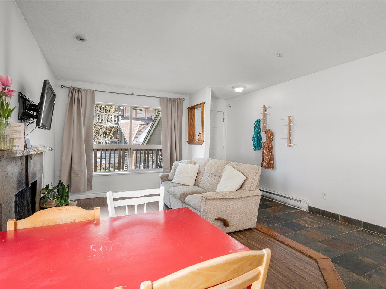 27-7410 Flint Street, Pemberton