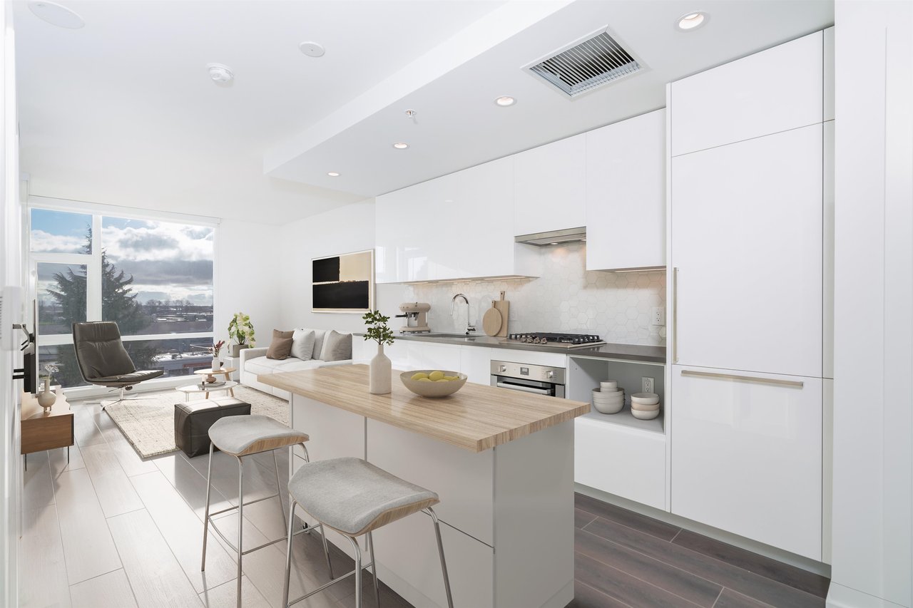 307-8181 Chester St