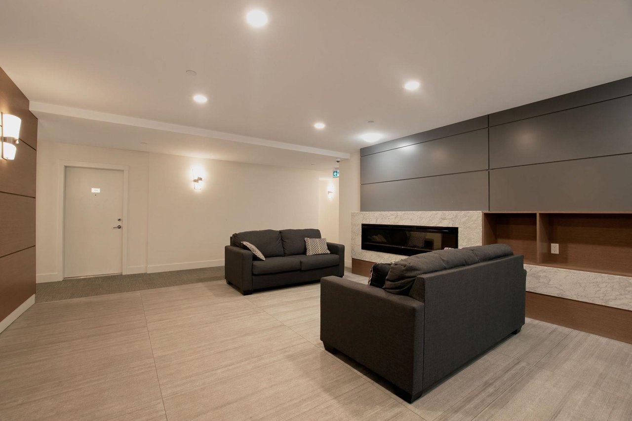 107-828 Gauthier Ave