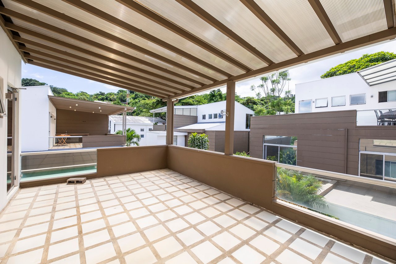 Contemporary Terrace Townhouse, Santa Ana, San Jose