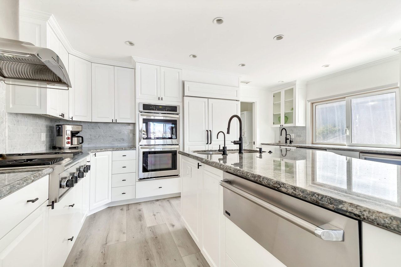 2307 Bayside Drive